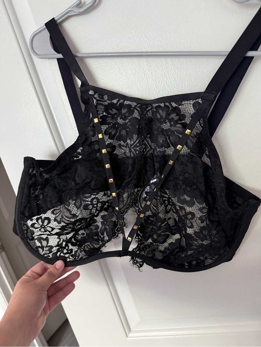 Adore me lace unlined bra with underwire and cross straps with gold accents